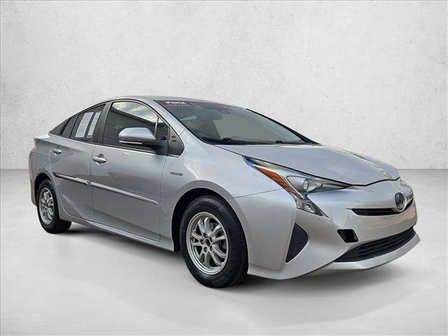 Used 2017 Toyota Prius Three FWD image 3