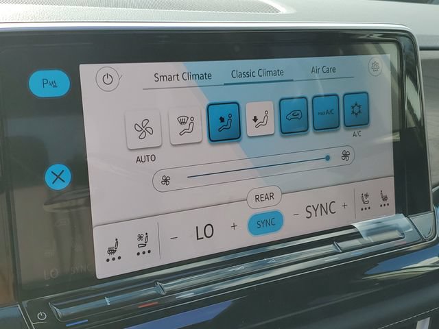New 2026 Volkswagen Atlas SE FWD image 31