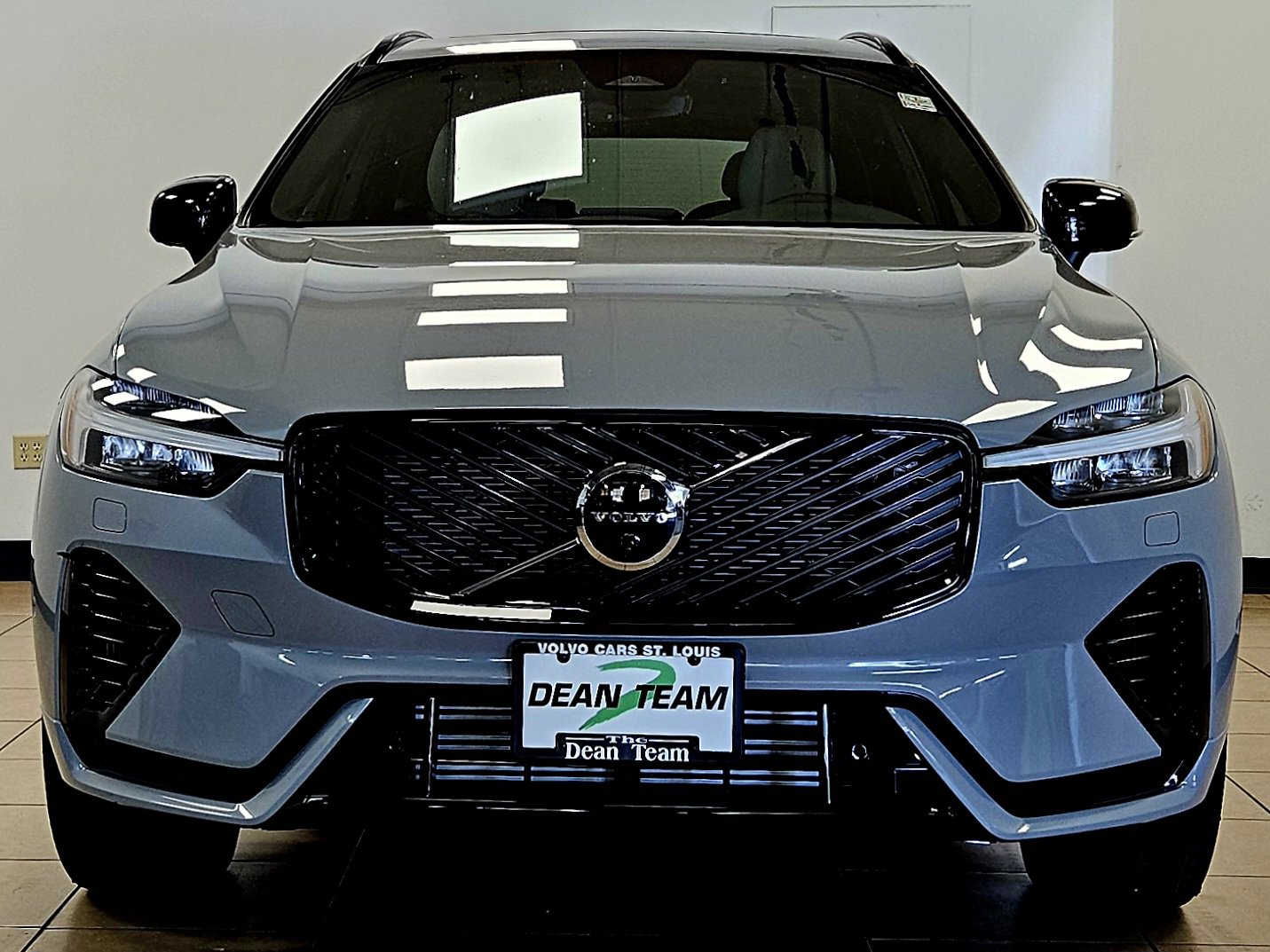 New 2026 Volvo XC60 T8 Plus w/ Protection Package Premier image 7