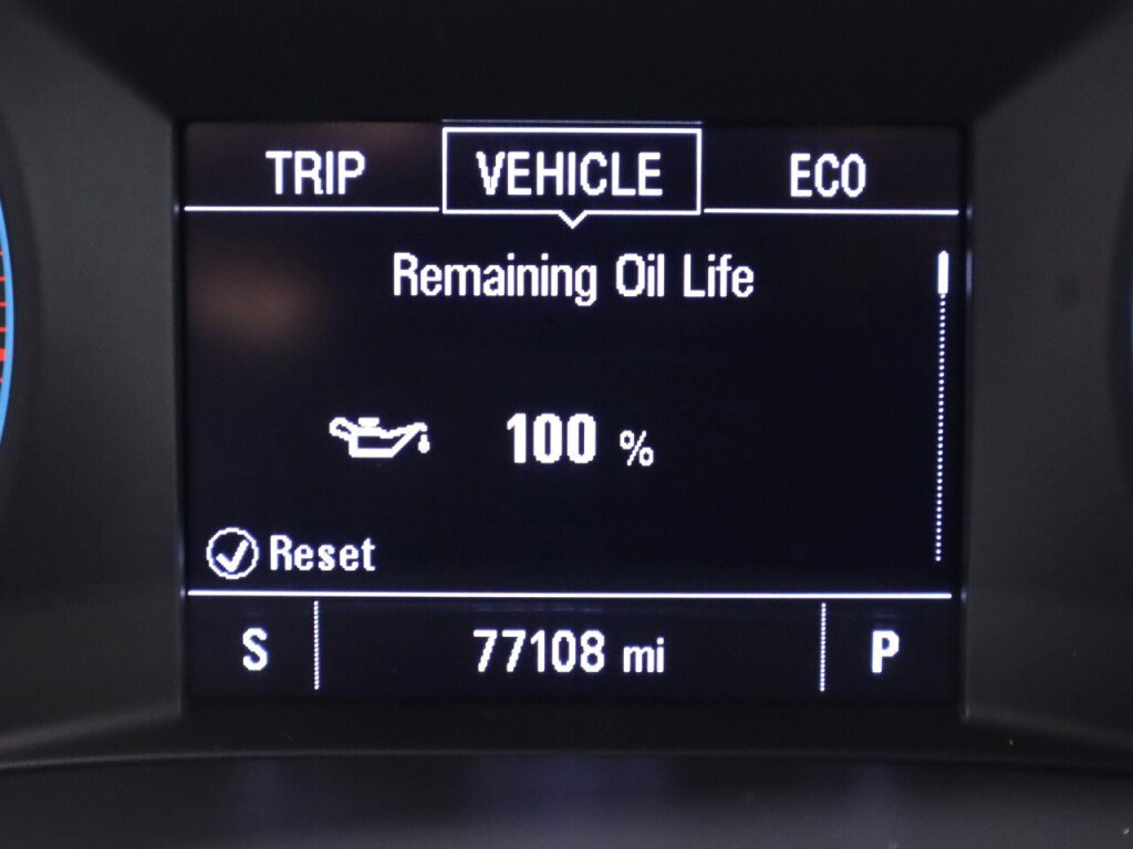 Used 2021 Chevrolet Malibu LT FWD image 15