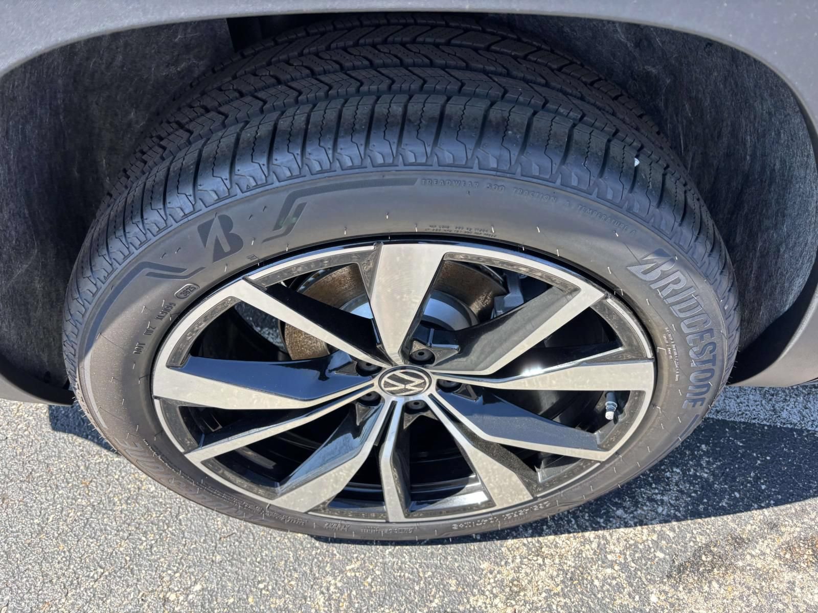 New 2026 Volkswagen Atlas SEL Premium R-Line AWD/4WD image 10