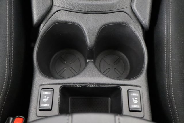 Used 2019 Nissan Rogue SV w/ Sun & Sound Touring Package AWD/4WD image 27
