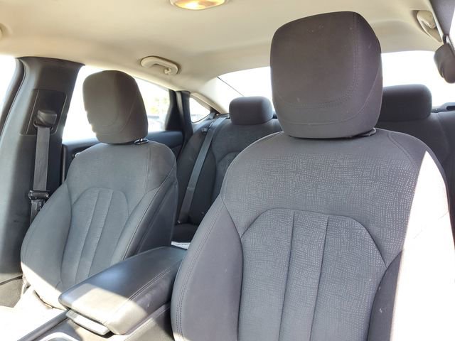 Used 2016 Chrysler 200 Limited image 11
