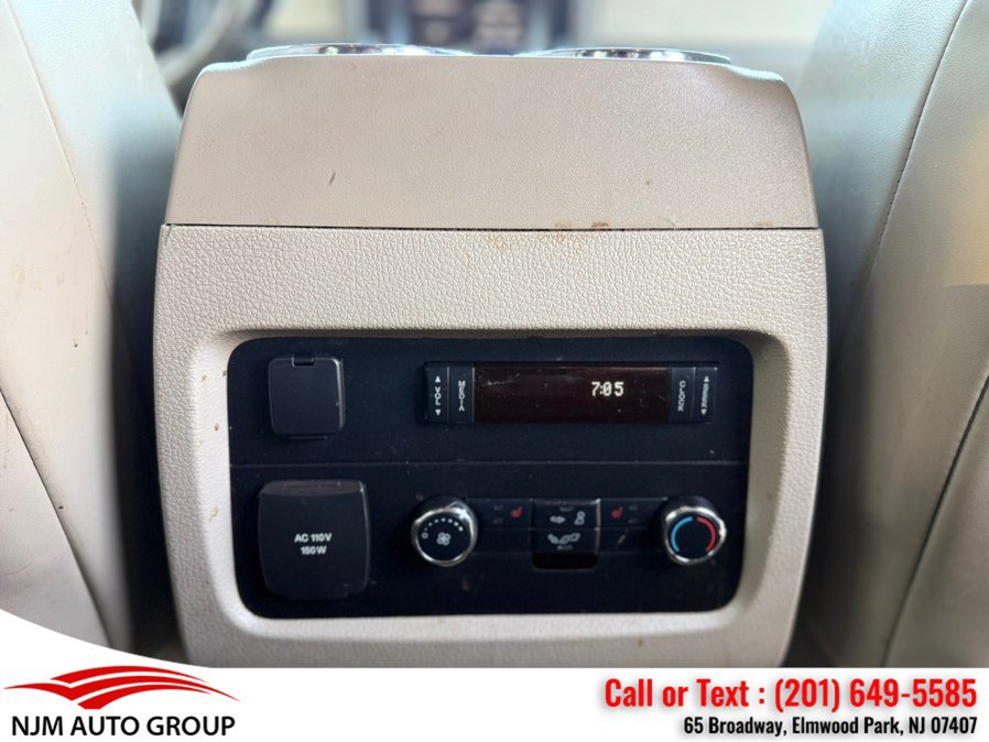 Used 2015 Lincoln Navigator 4WD image 19