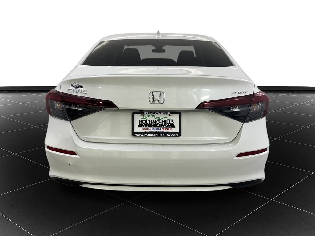 Used 2025 Honda Civic Sport image 4