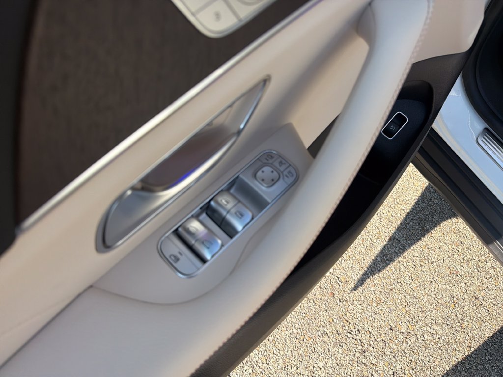 New 2027 Mercedes-Benz GLS 450 4MATIC image 23