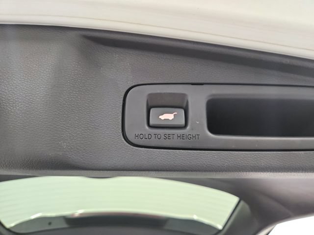 Used 2017 Honda CR-V Touring image 36