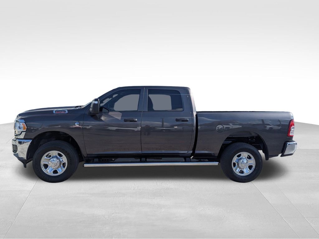 Used 2024 RAM 2500 Tradesman w/ Chrome Appearance Group image 5