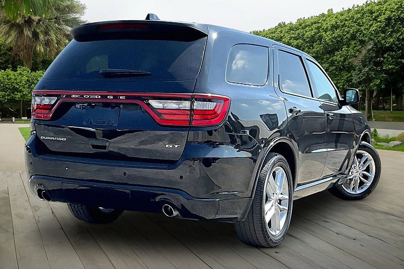 Used 2023 Dodge Durango GT image 3