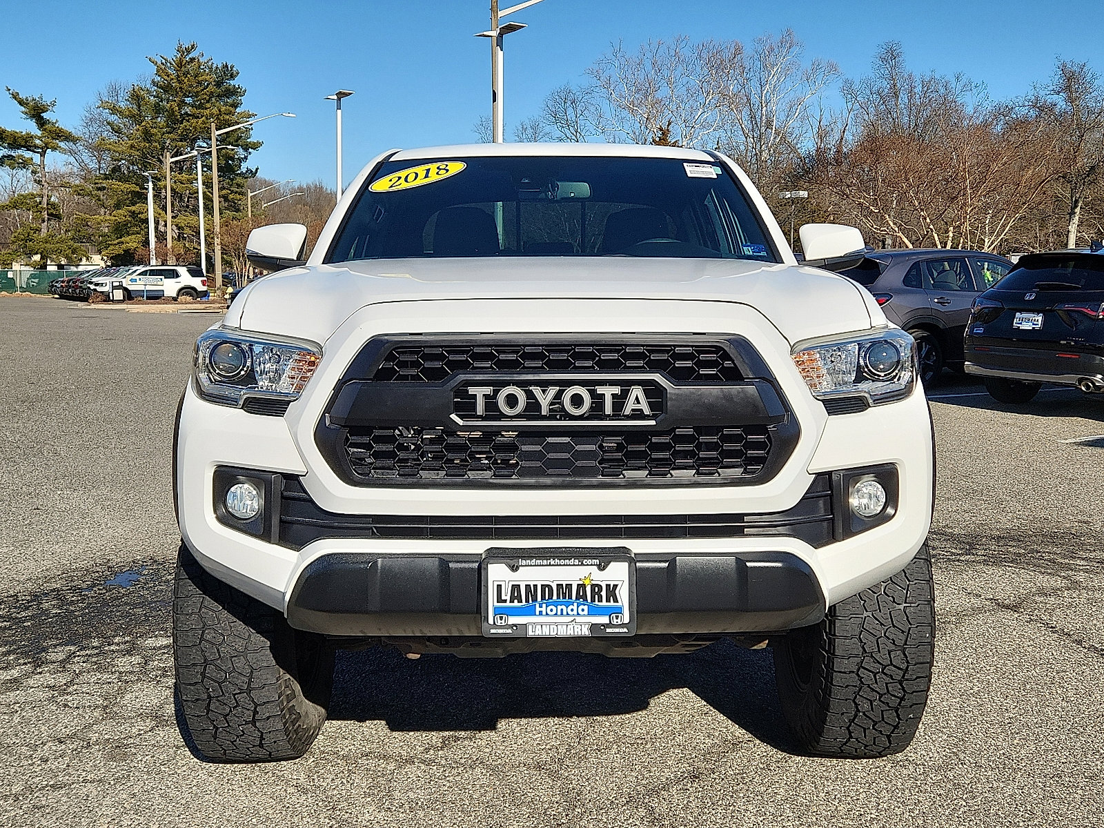 Used 2018 Toyota Tacoma 2WD Double Cab image 2