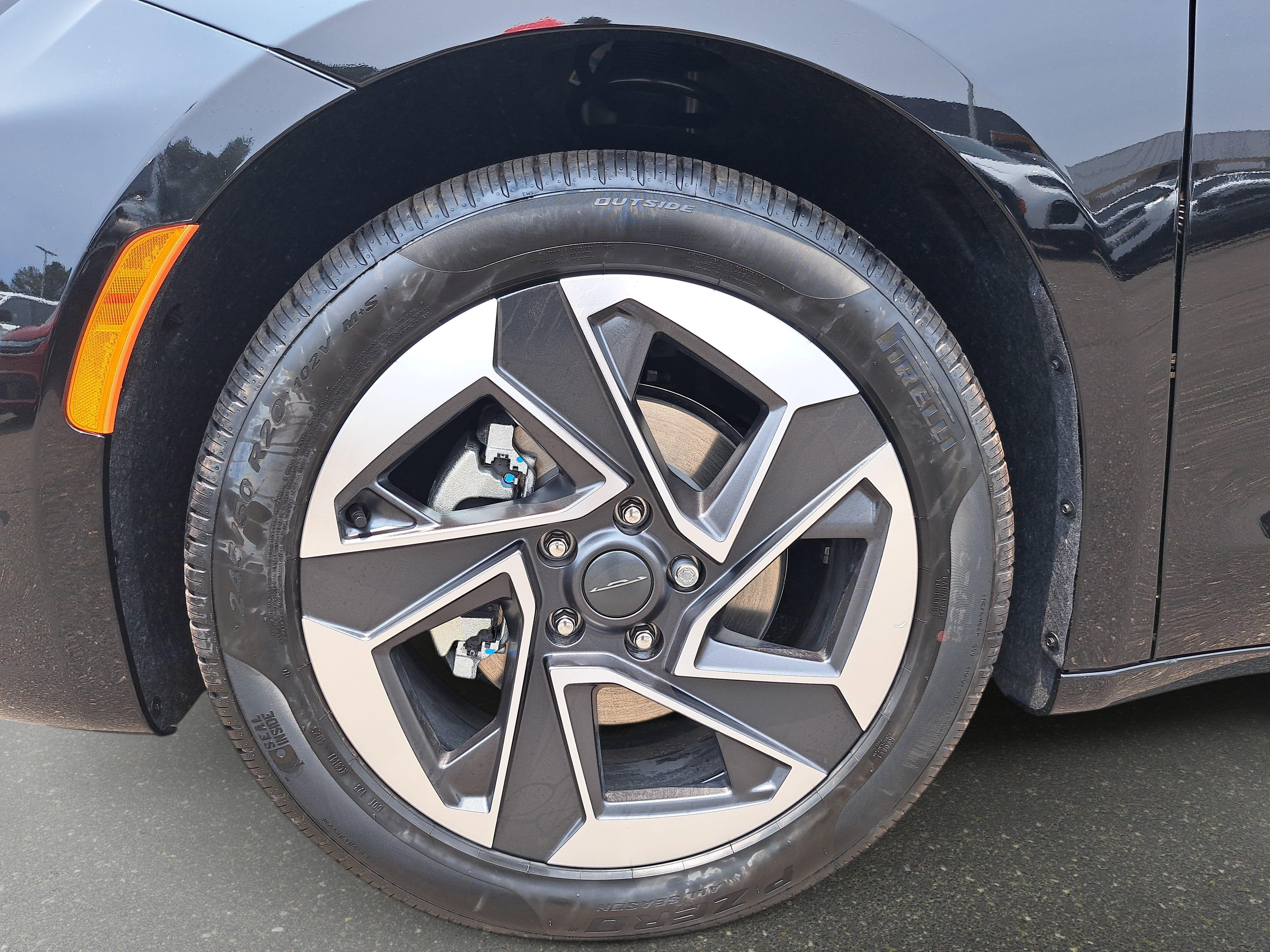 New 2027 Chrysler Pacifica Limited FWD image 35