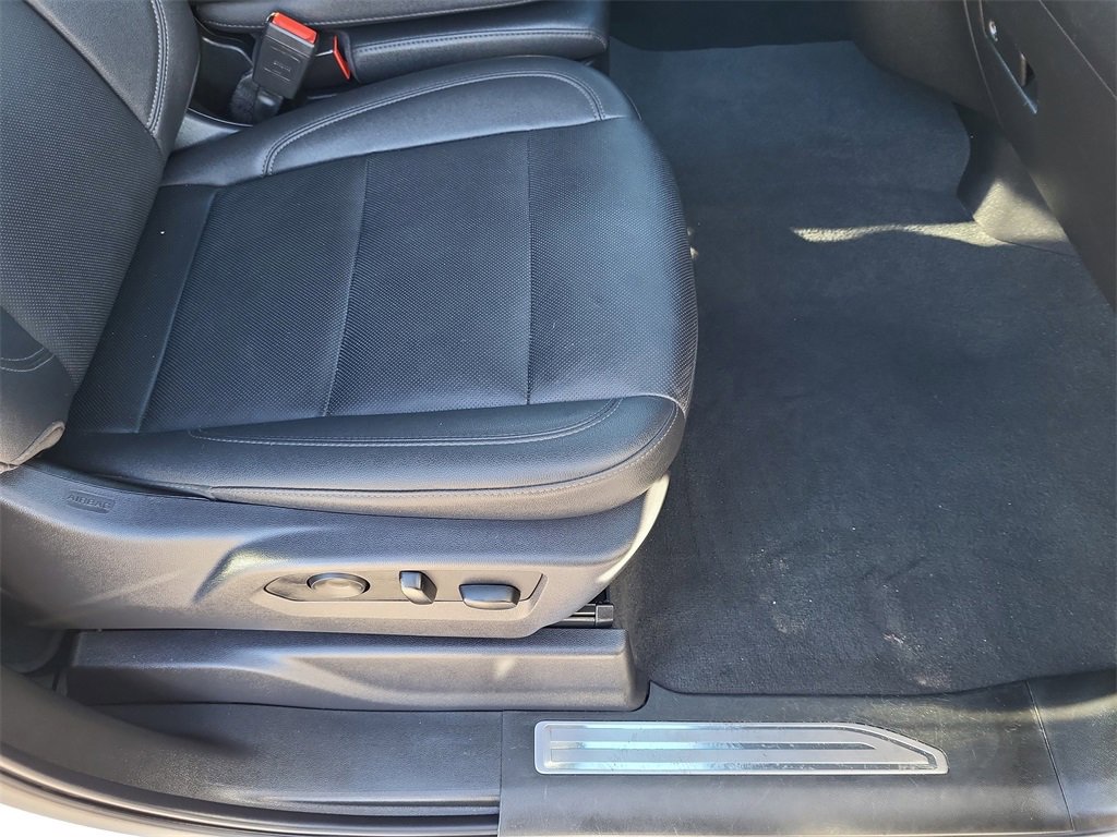 Certified 2024 GMC Sierra 1500 SLT image 16