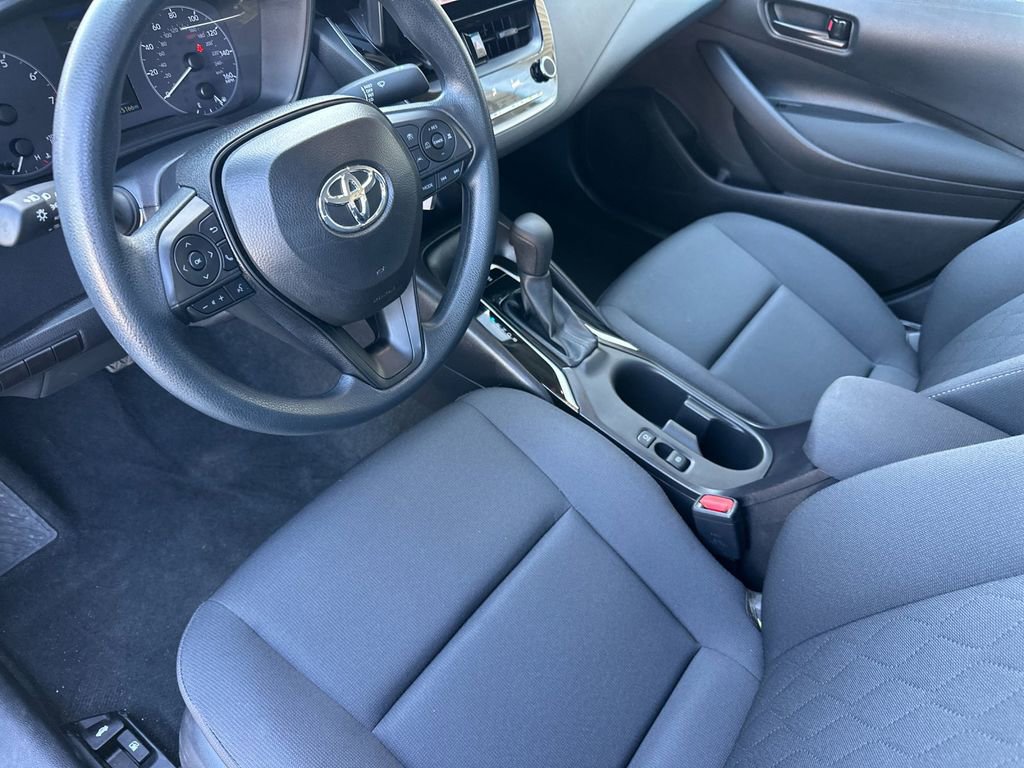 Used 2025 Toyota Corolla LE image 9