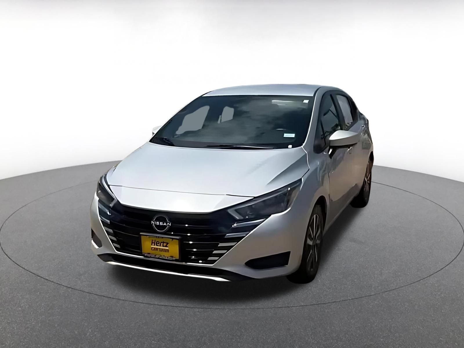 Used 2025 Nissan Versa SV FWD image 7