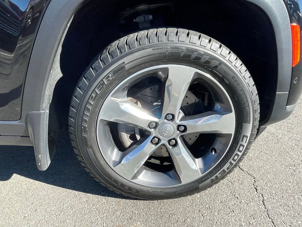 Used 2021 Jeep Grand Cherokee L Limited w/ Luxury Tech Group II image 32