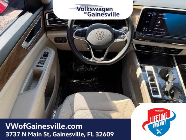 Certified 2024 Volkswagen Atlas SE w/ Panoramic Sunroof Package FWD image 17