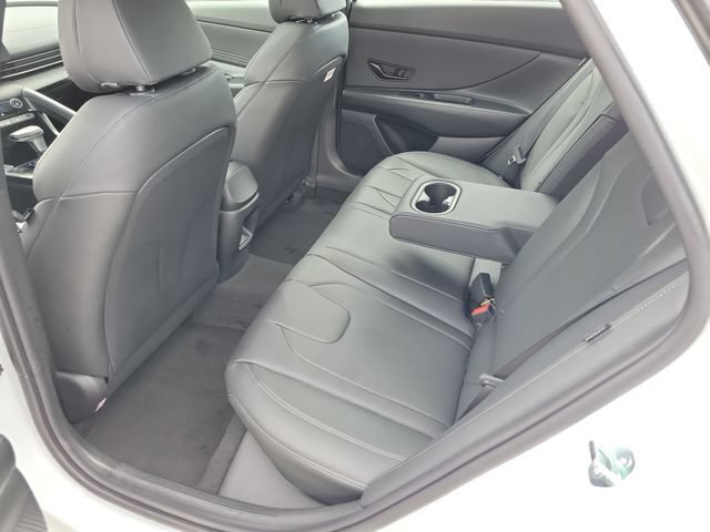 New 2026 Hyundai Elantra SEL Sport FWD image 27