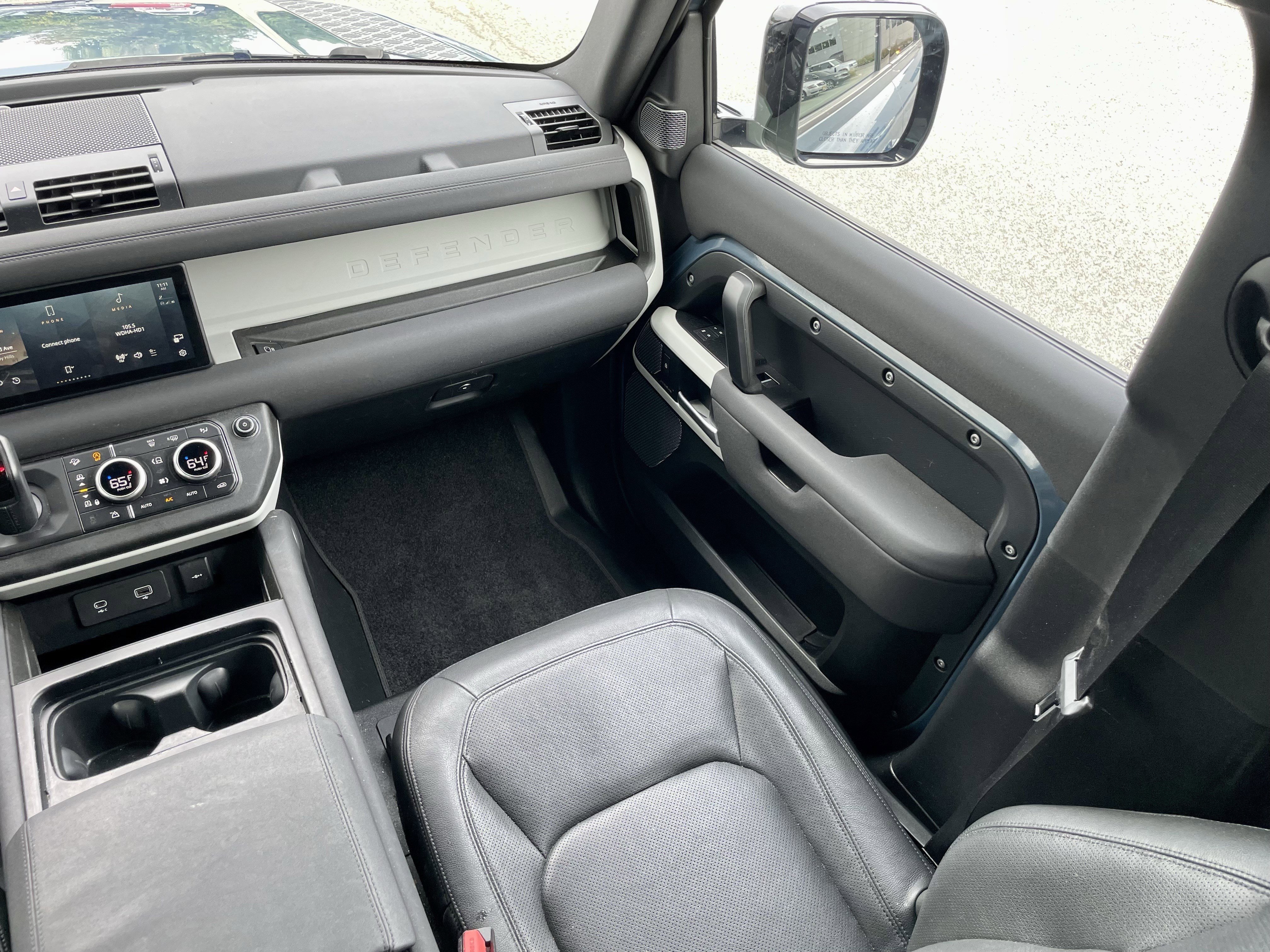 Used 2023 Land Rover Defender 110 S image 18