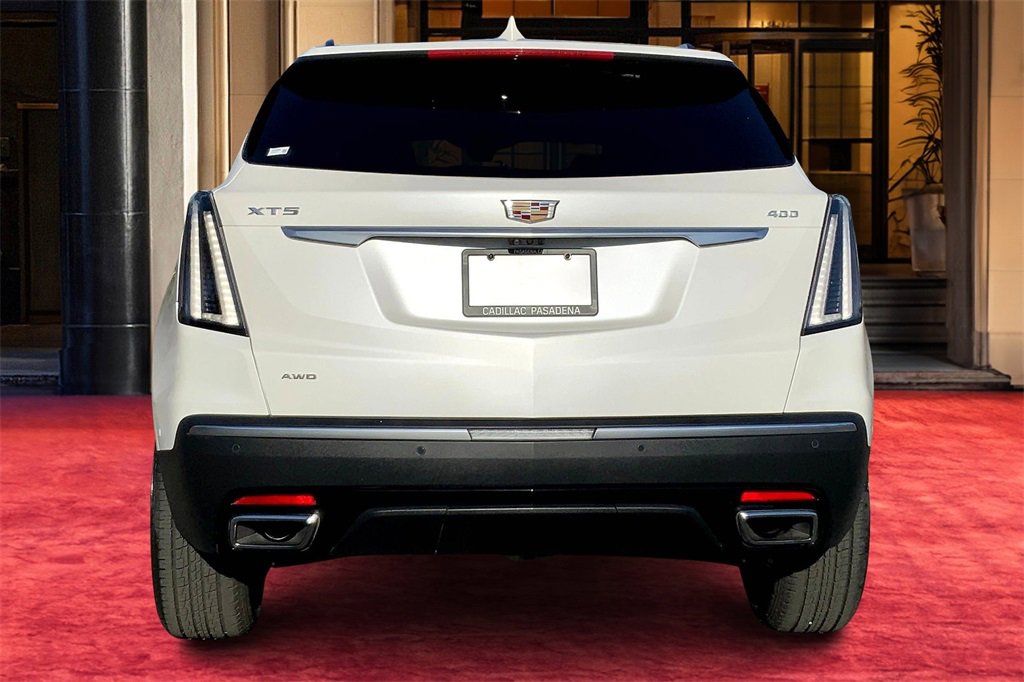 Certified 2023 Cadillac XT5 Sportv w/ Technology Package image 5
