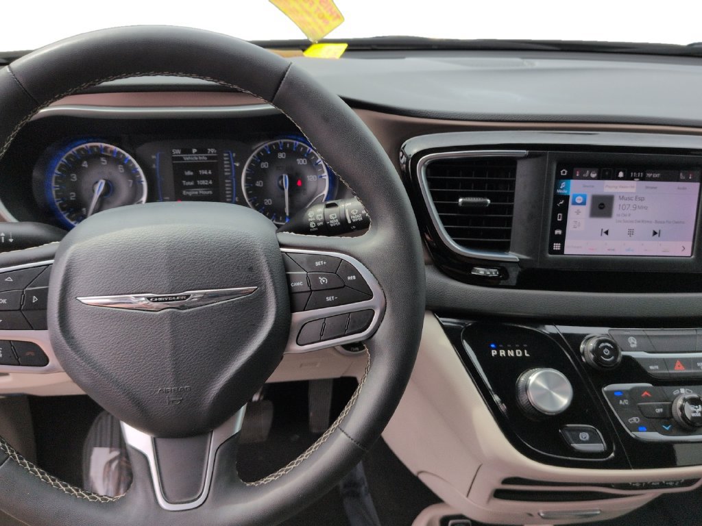 Used 2024 Chrysler Voyager LX FWD image 14