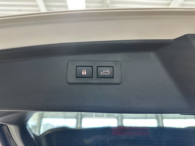 Used 2025 Subaru Outback Limited AWD/4WD image 31