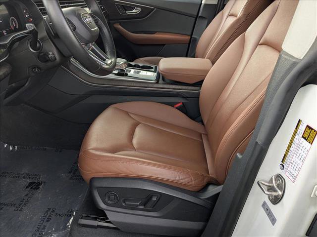 Used 2022 Audi Q8 Prestige w/ Prestige Package image 16