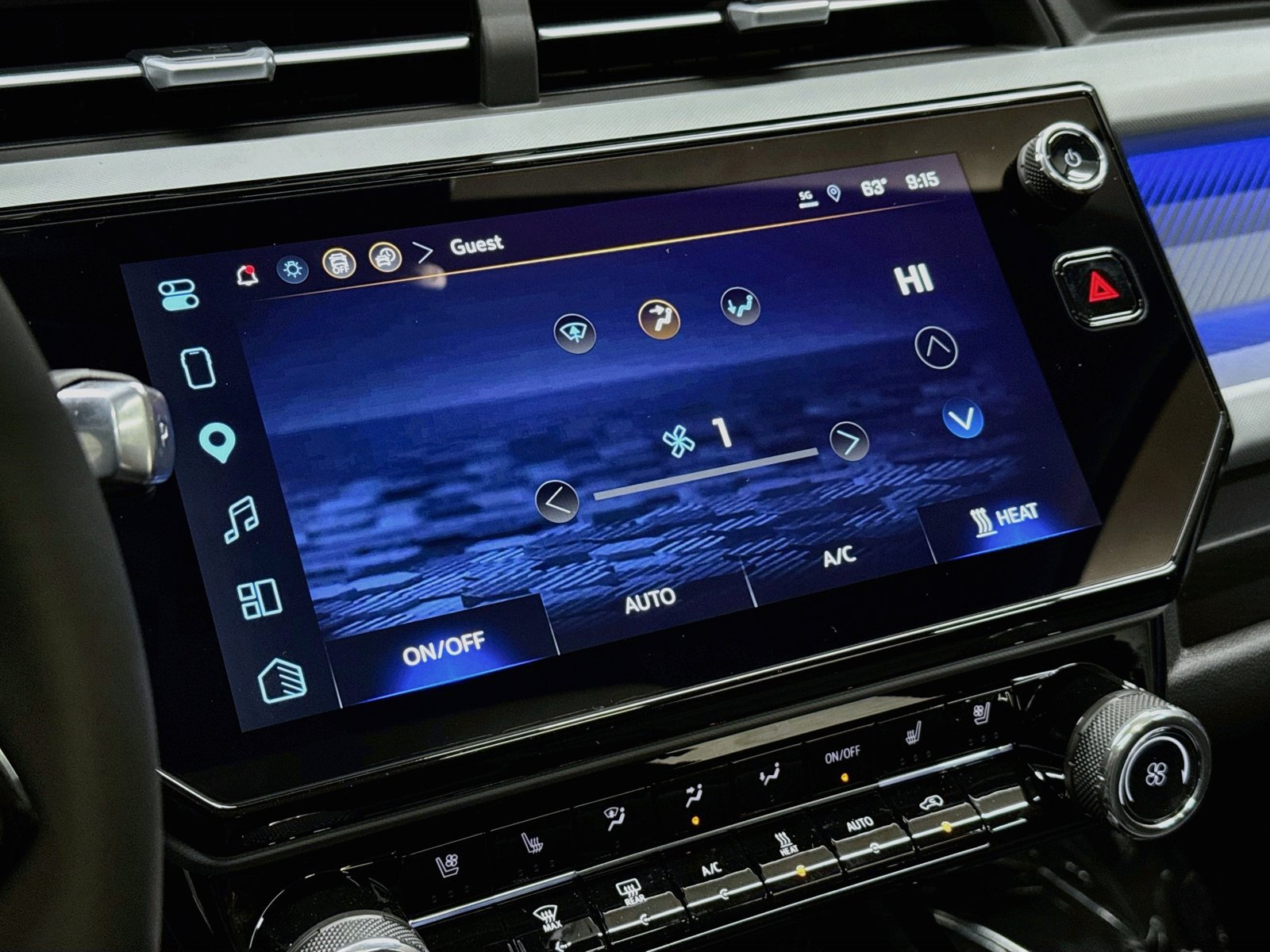 New 2027 Chevrolet Bolt RS w/ Technology Package FWD image 19