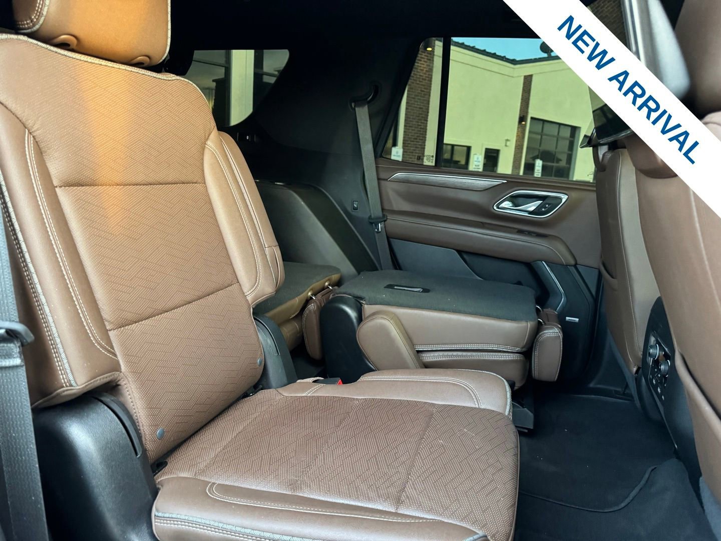 Used 2023 Chevrolet Tahoe High Country w/ LPO, Illumination Package image 11