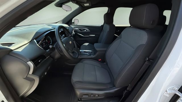 Used 2023 Chevrolet Traverse LT image 20