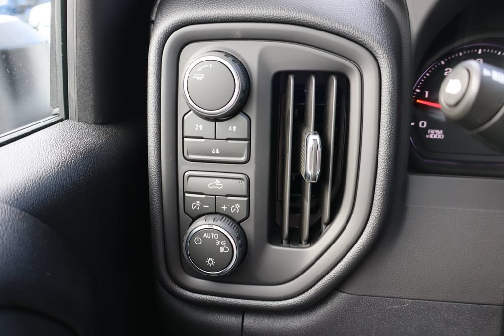 New 2026 Chevrolet Silverado 3500 W/T AWD/4WD image 9