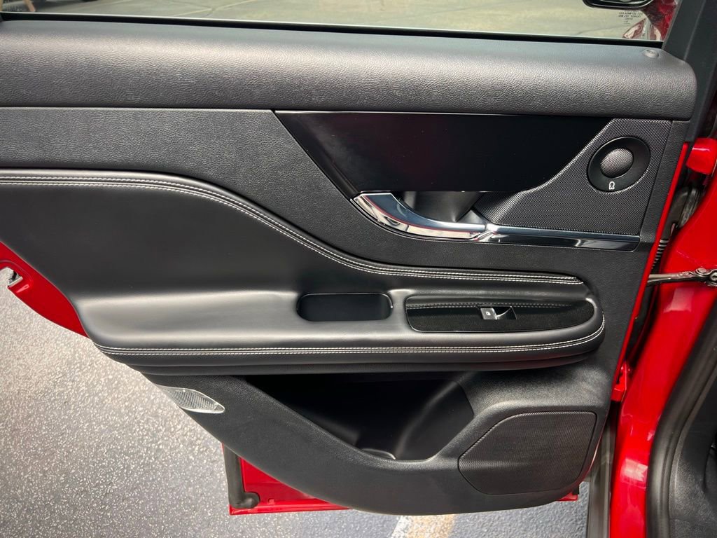 Used 2021 Lincoln Corsair Reserve w/ Elements Package image 20