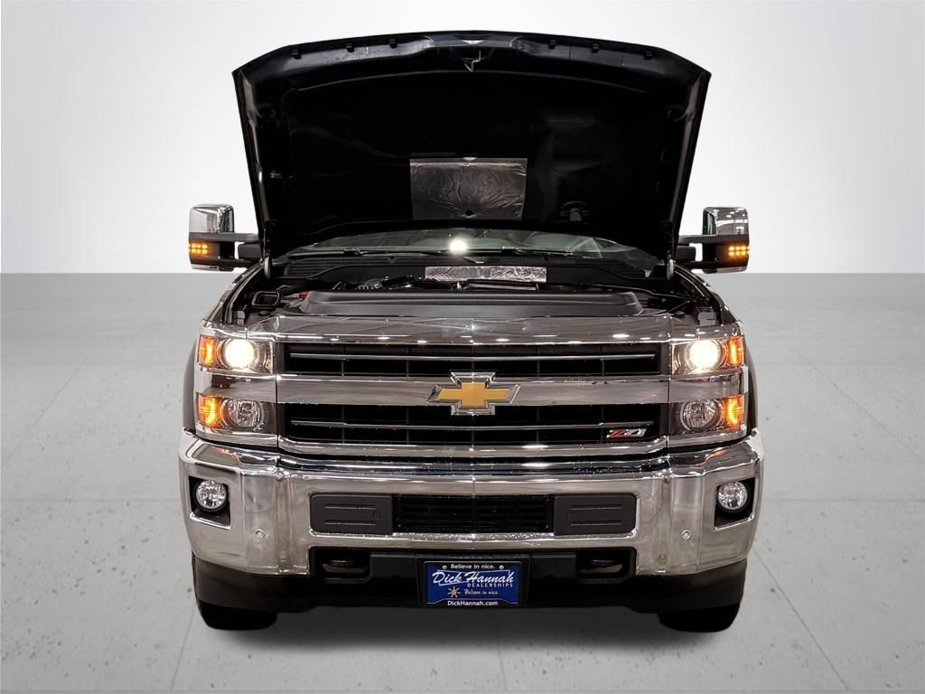 Used 2019 Chevrolet Silverado 2500 LTZ w/ Duramax Plus Package AWD/4WD image 5