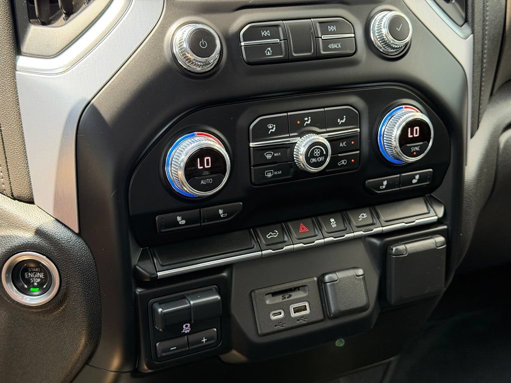 Used 2021 GMC Sierra 1500 SLT AWD/4WD image 13
