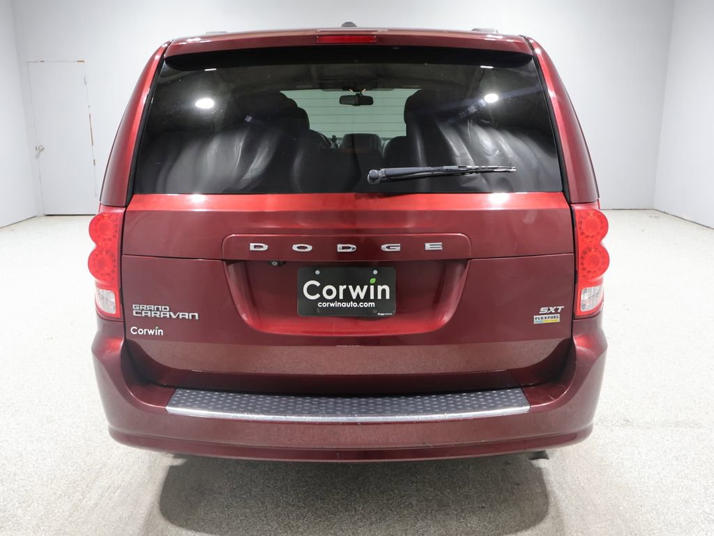 Used 2017 Dodge Grand Caravan SXT FWD video 3