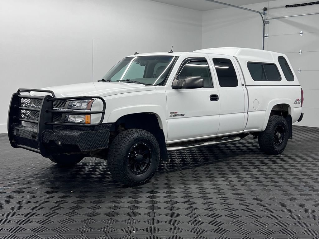 Used 2003 Chevrolet Silverado 2500 LT w/ Skid Plate Package AWD/4WD image 1