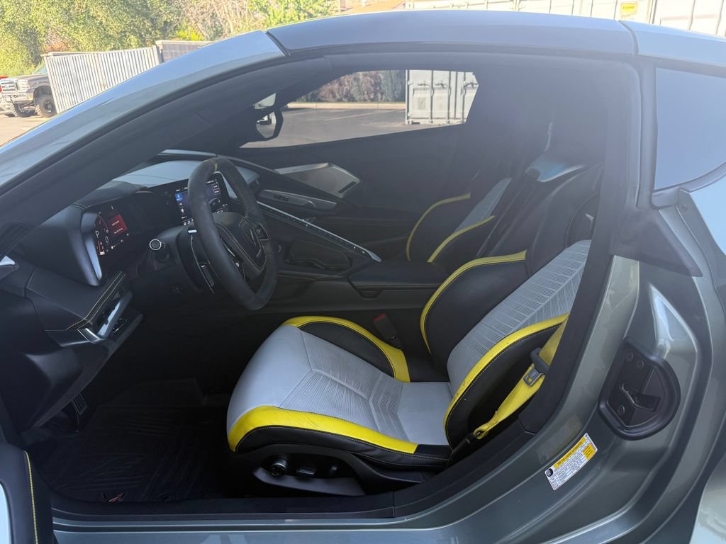 Used 2022 Chevrolet Corvette Stingray Premium Cpe RWD image 16