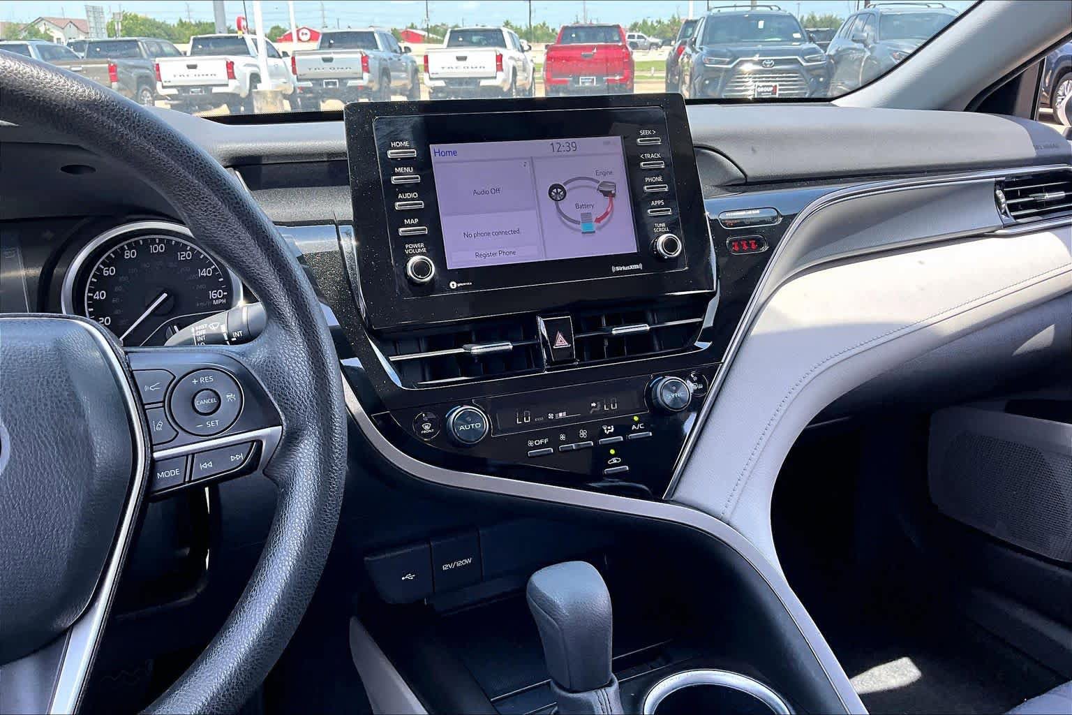 Used 2023 Toyota Camry LE FWD image 7