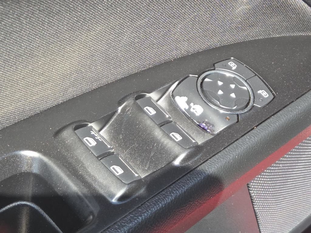 Used 2018 Ford Fusion SE w/ Equipment Group 201A FWD image 22