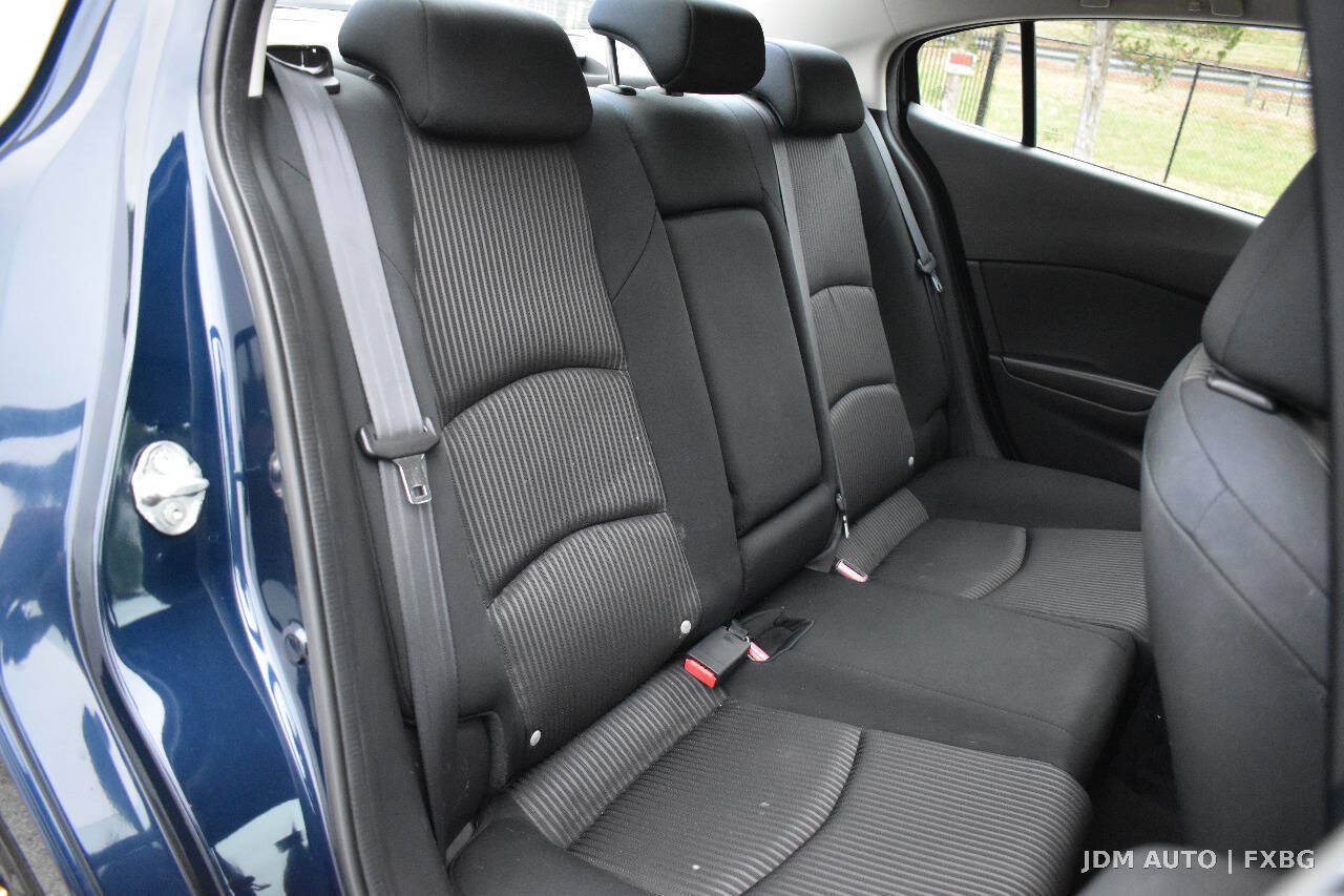 Used 2014 MAZDA MAZDA3 i Touring FWD image 15