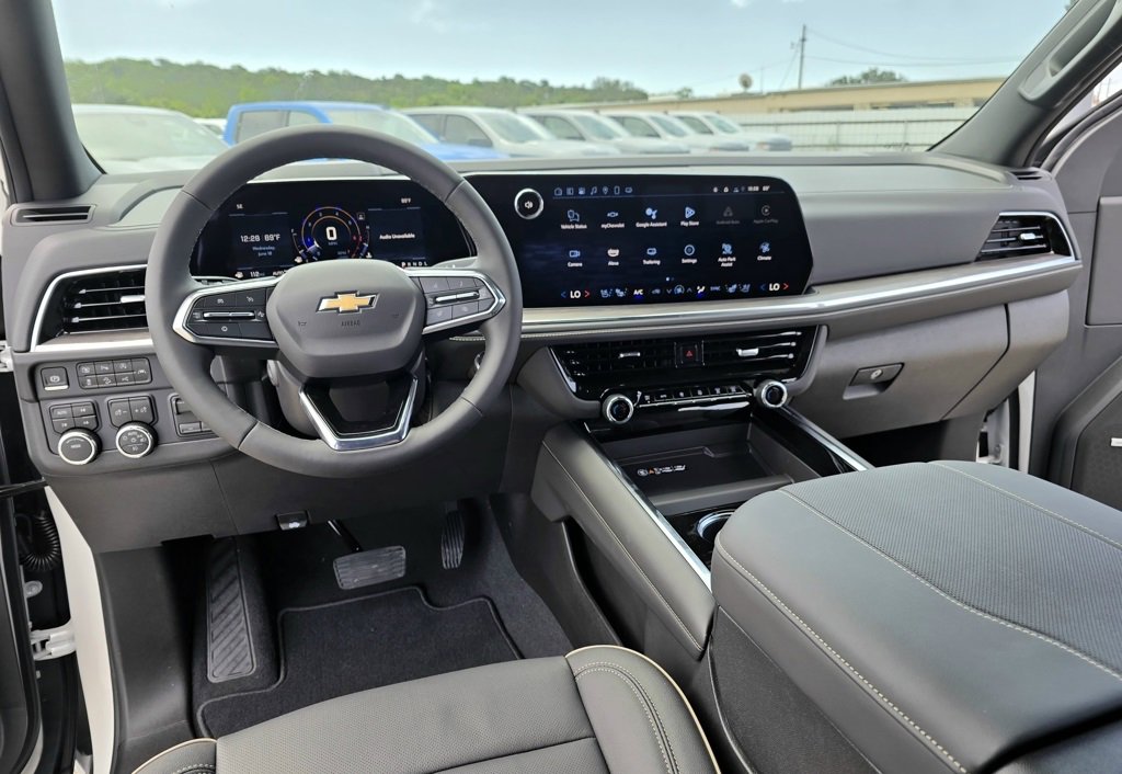 New 2025 Chevrolet Tahoe Premier w/ Sun And Tow Package image 31