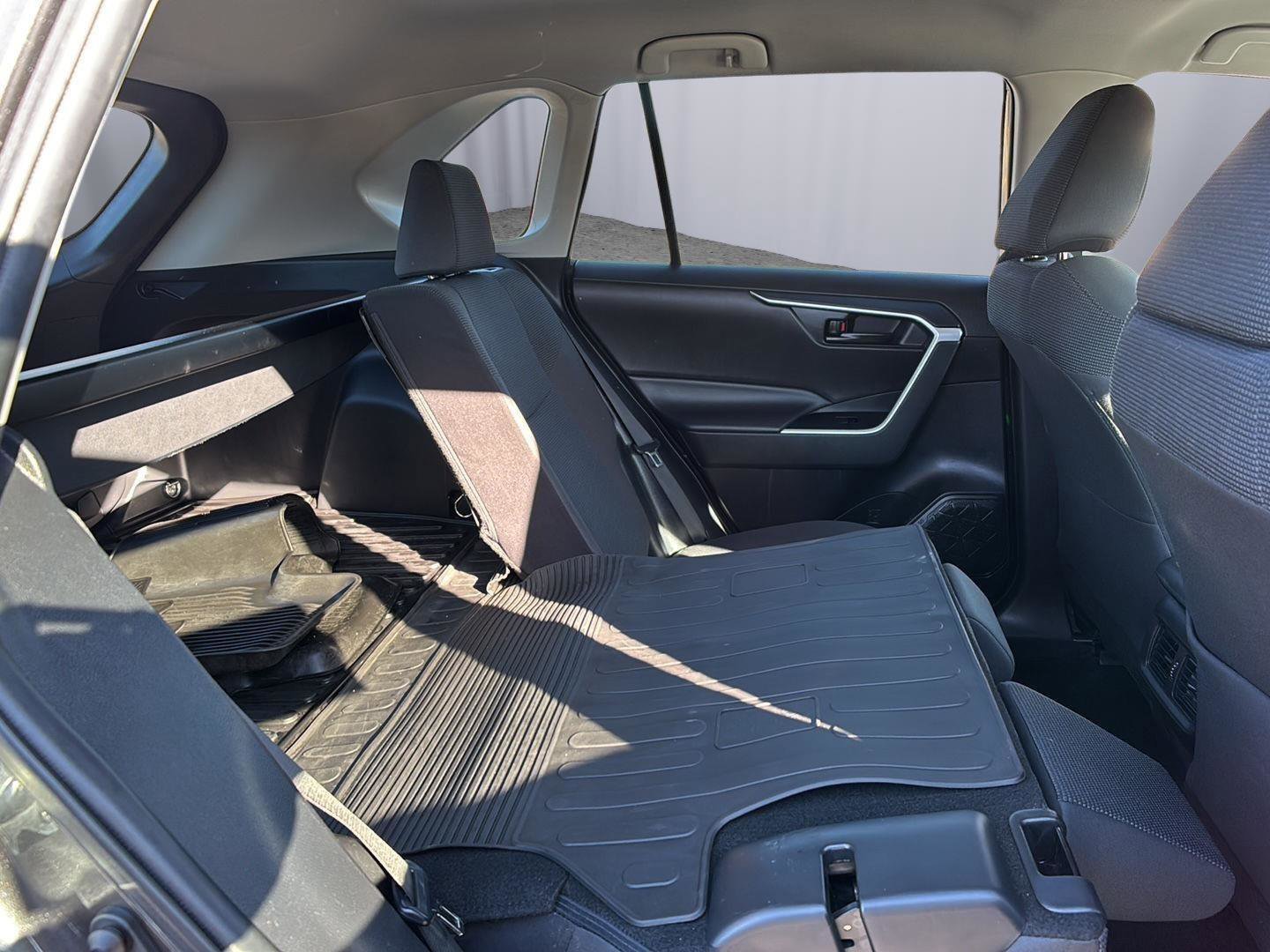 Used 2023 Toyota RAV4 LE image 26