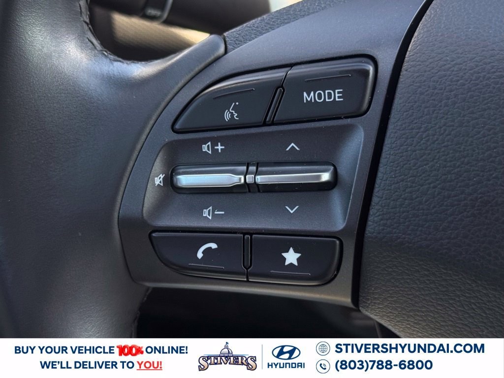 Certified 2022 Hyundai Kona Limited FWD image 32