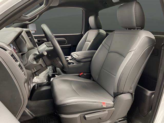 New 2024 RAM 3500 Tradesman image 4