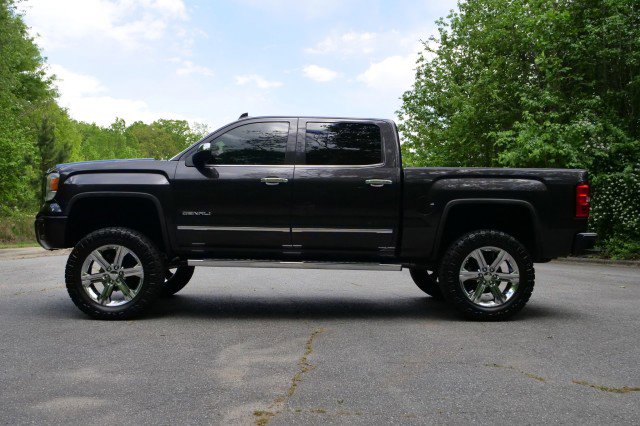 Used 2015 GMC Sierra 1500 Denali w/ Driver Alert Package image 48