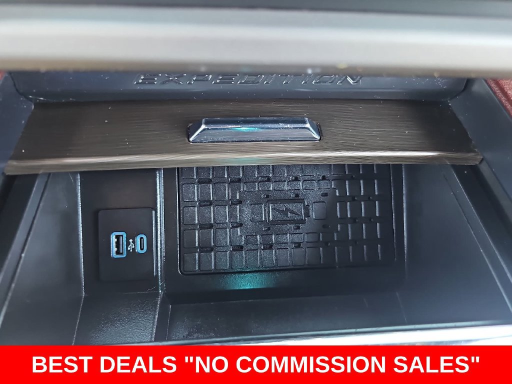 Used 2022 Ford Expedition Limited AWD/4WD image 27