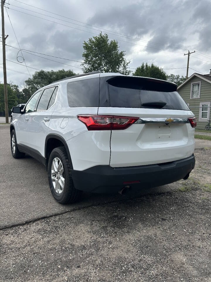 Used 2020 Chevrolet Traverse LT w/ LPO, Floor Liner Package AWD/4WD image 5