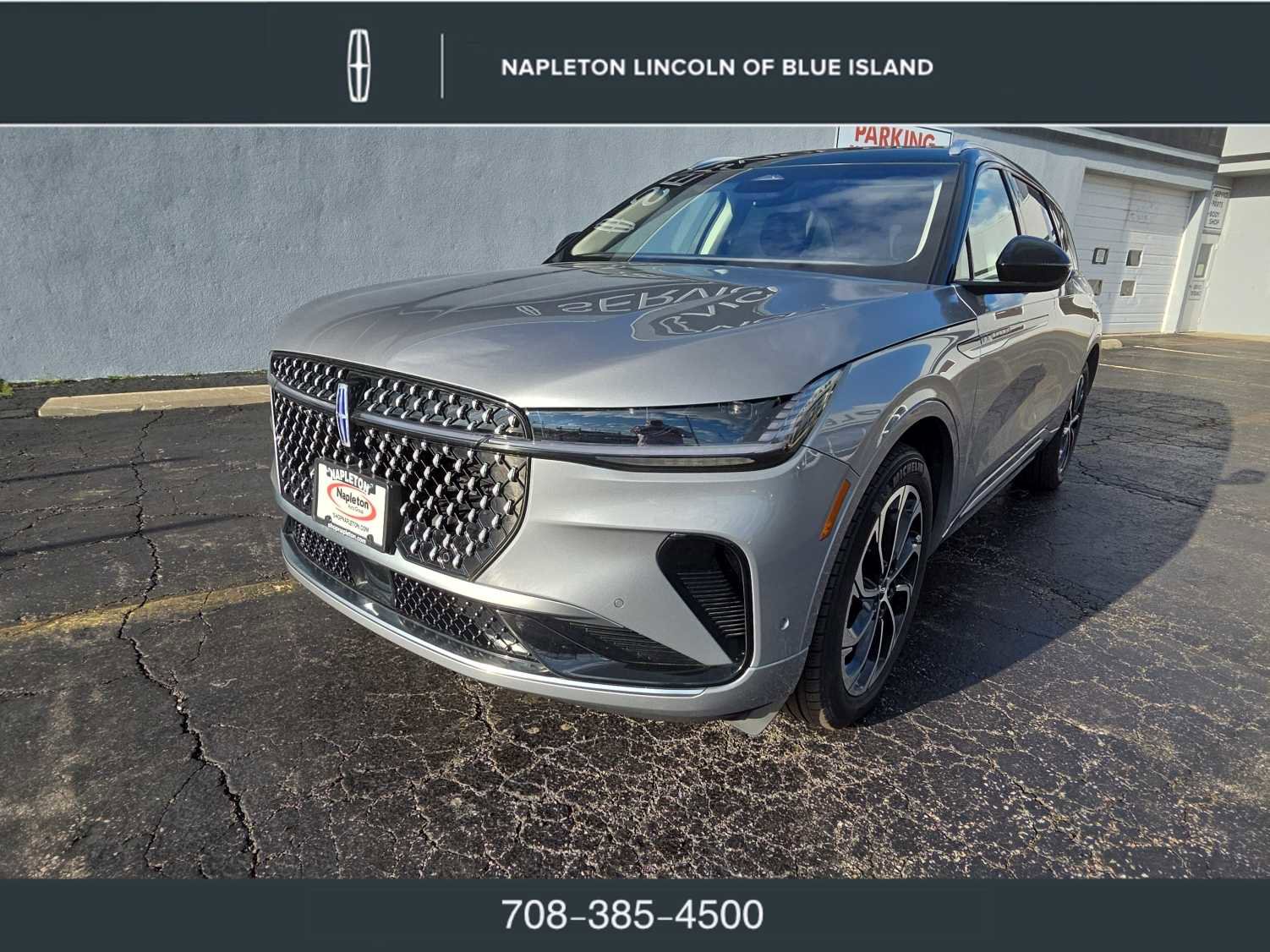 Used 2024 Lincoln Nautilus Reserve w/ Equipment Group 203A AWD/4WD image 1