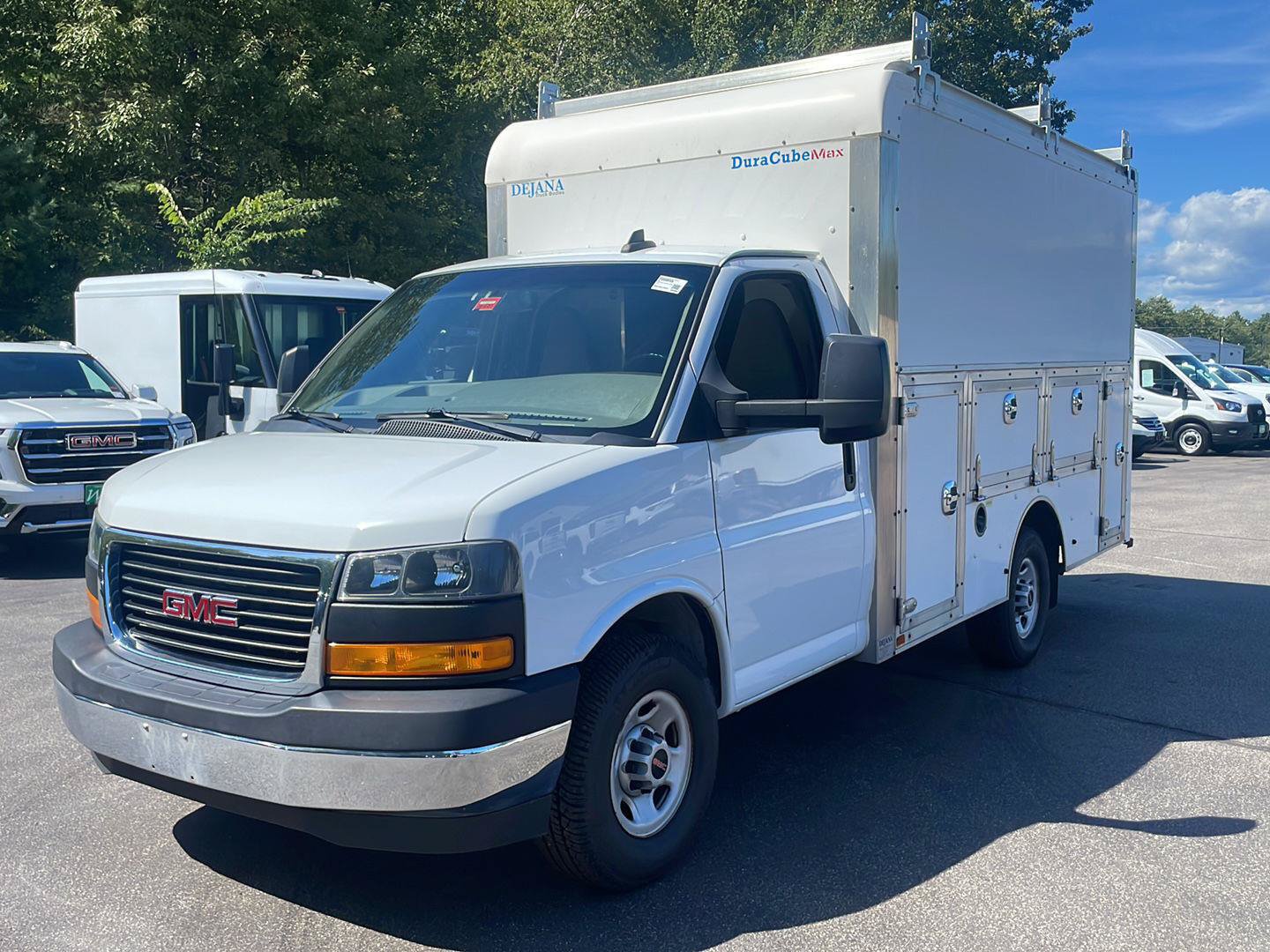 Used 2020 GMC Savana 3500 w/ Power Convenience Package RWD image 1