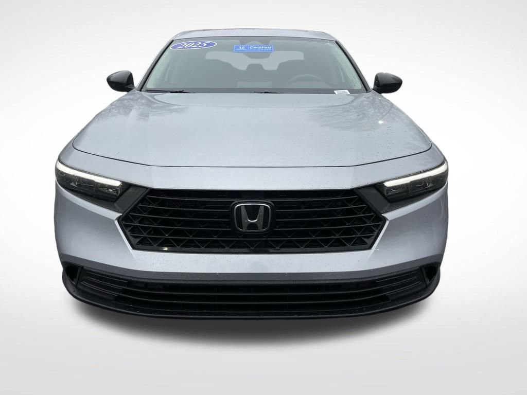 Certified 2025 Honda Accord SE image 9