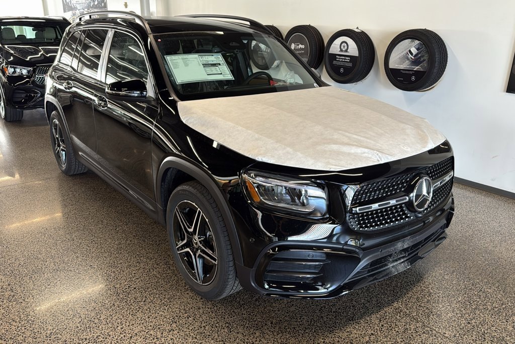 New 2026 Mercedes-Benz GLB 250 4MATIC image 1
